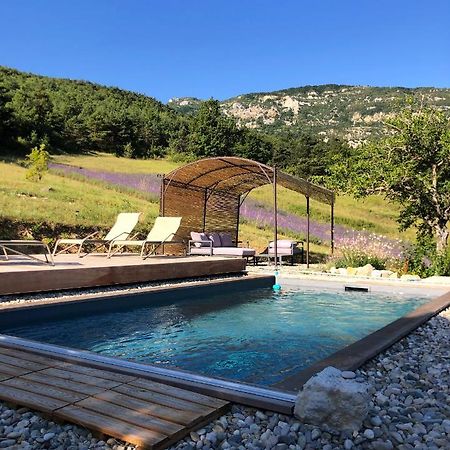 Entre Terre Et Ciel Bed & Breakfast Remuzat Bagian luar foto