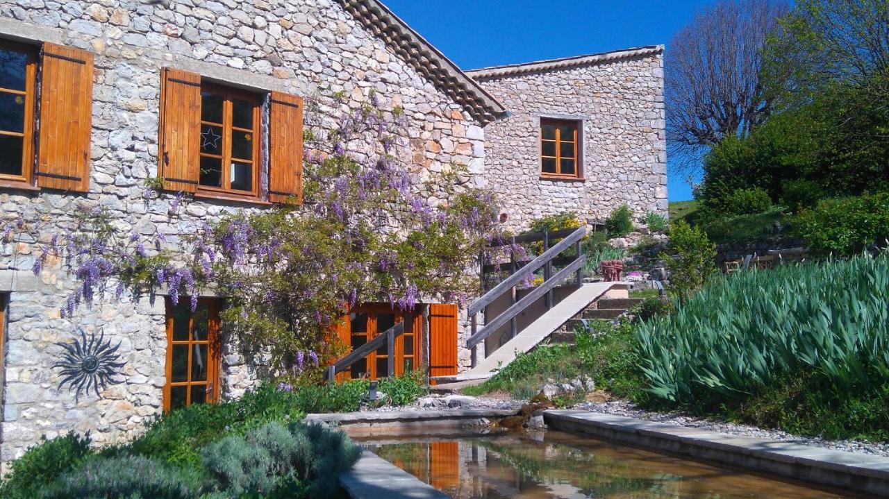 Entre Terre Et Ciel Bed & Breakfast Remuzat Bagian luar foto