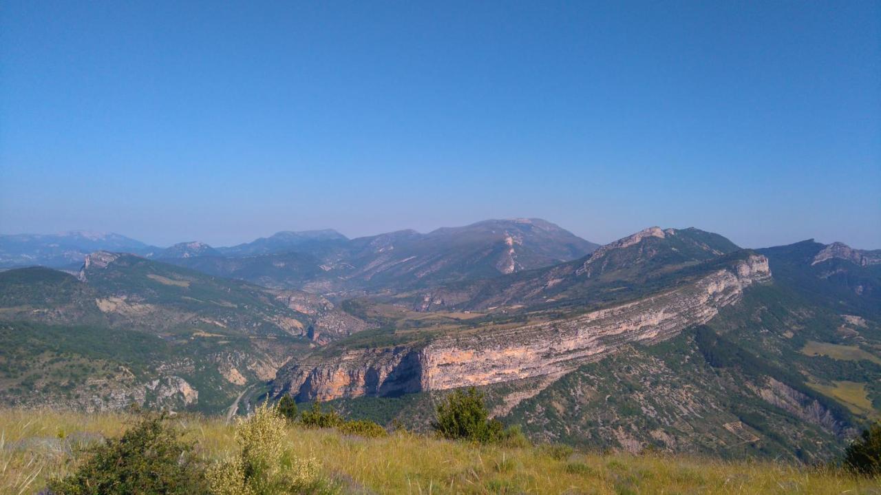 Entre Terre Et Ciel Bed & Breakfast Remuzat Bagian luar foto