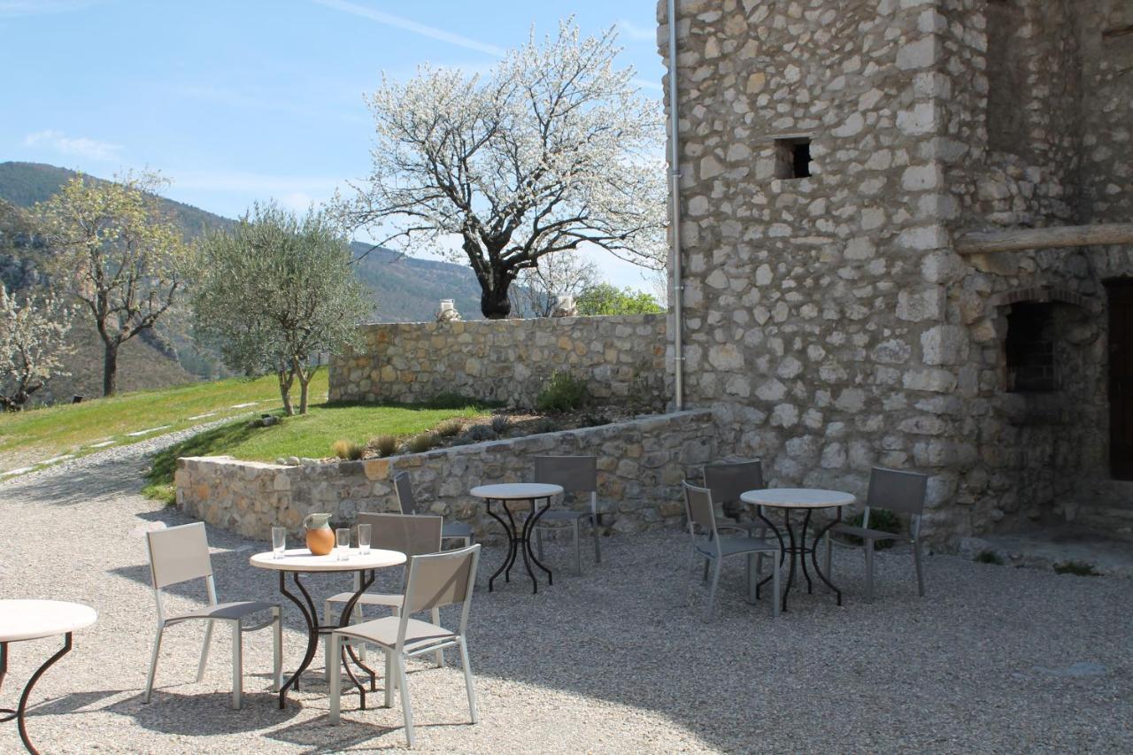 Entre Terre Et Ciel Bed & Breakfast Remuzat Bagian luar foto